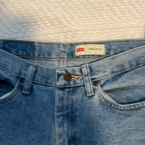 Men’s wrangler regular fit jeans - Picture 2 of 3